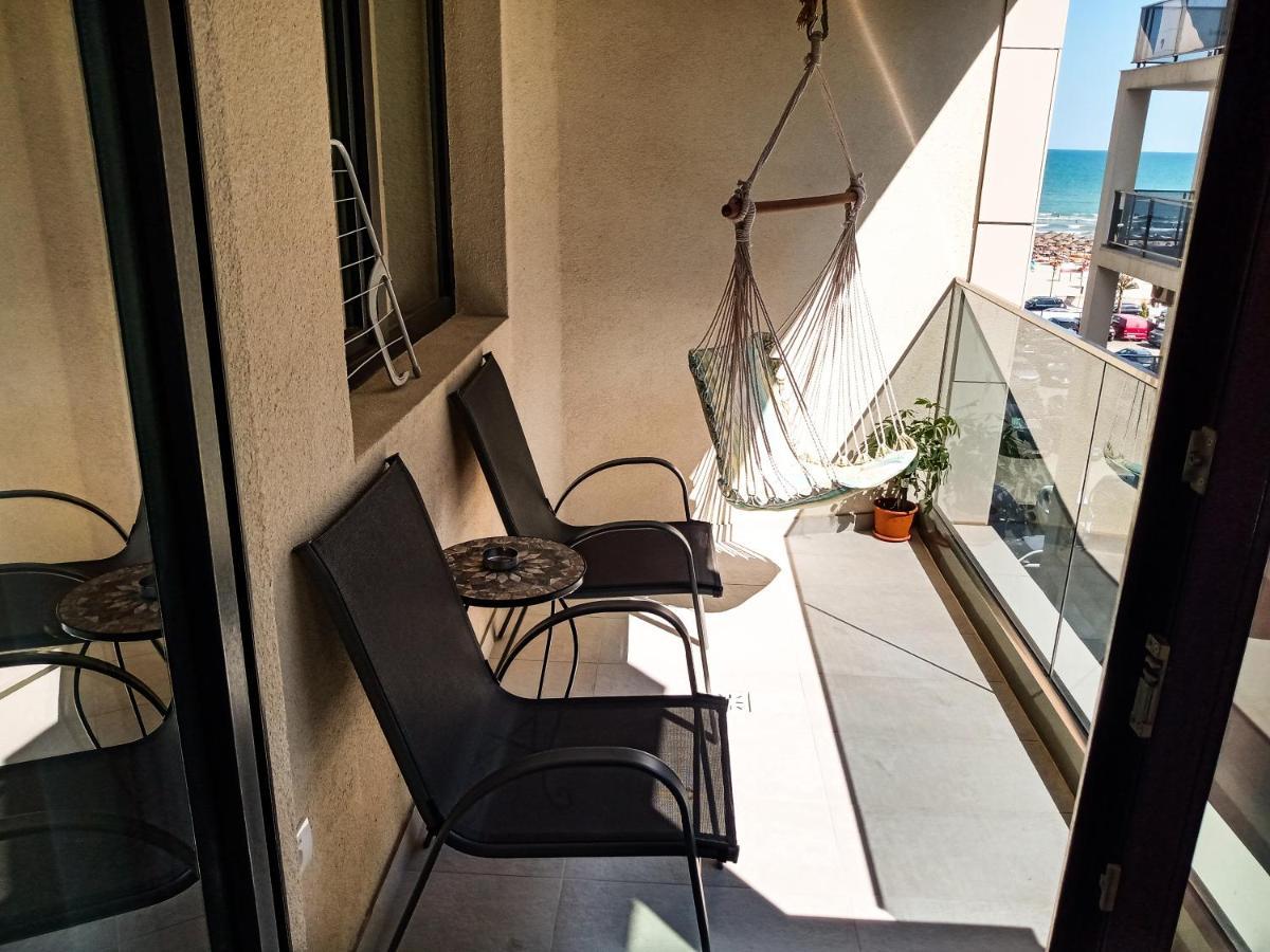 Ric Apartament Navodari Bagian luar foto