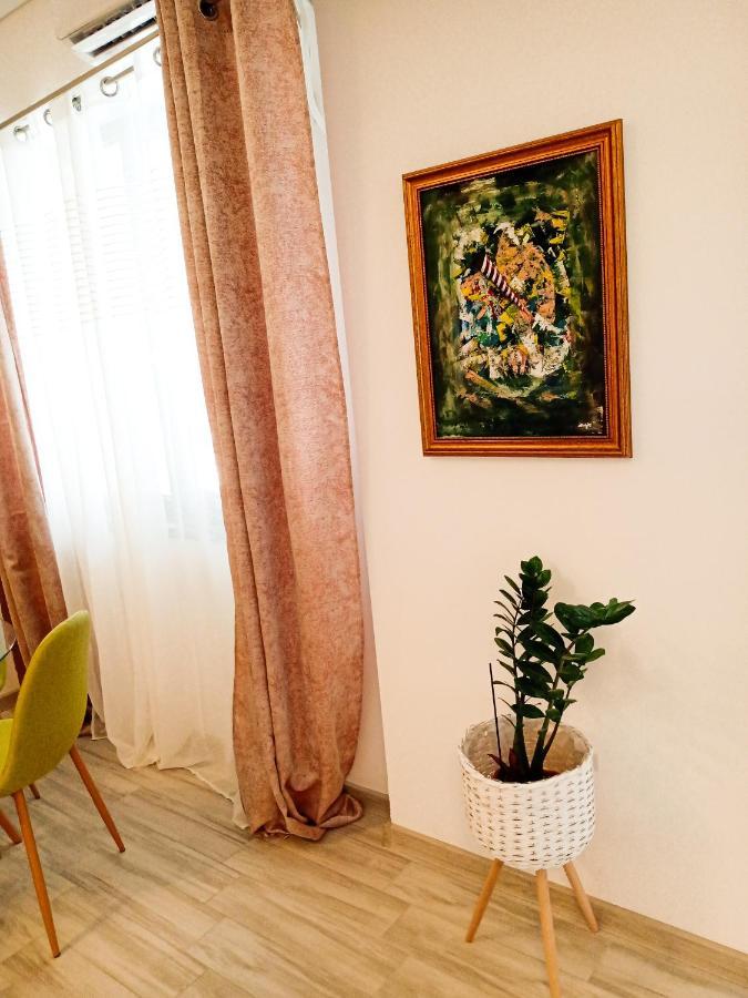 Ric Apartament Navodari Bagian luar foto