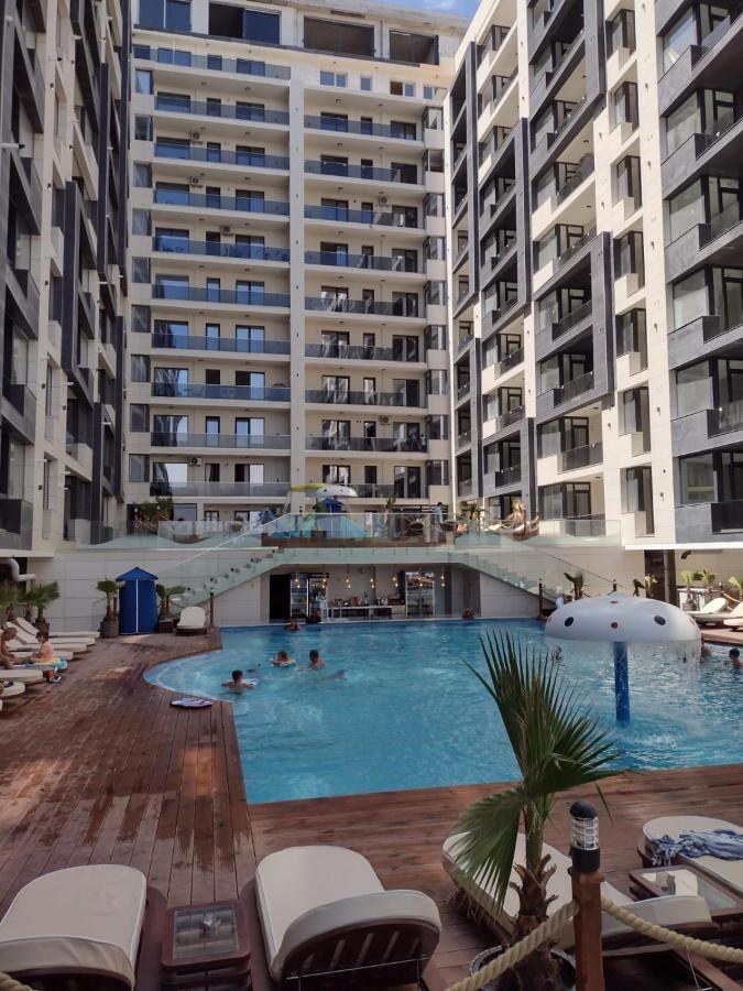 Ric Apartament Navodari Bagian luar foto